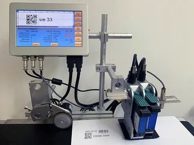 D-EA Thermischer Tintenstrahldrucker mit 7-Zoll-Touchscreen, berührungsloses RFID-Schließsystem und einfacher Installation für Chargennummerndruck